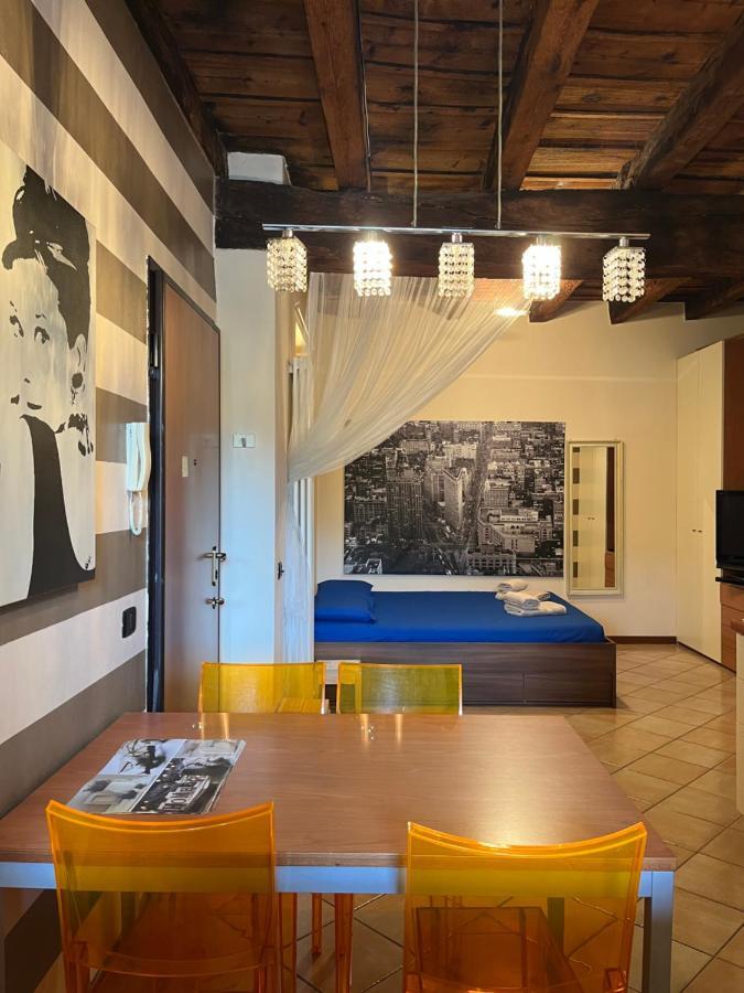 Sweet Balcony Charme&Relax Apartment Бергамо Екстериор снимка
